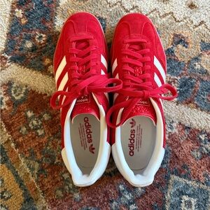 8.5 adidas gazelle unisex